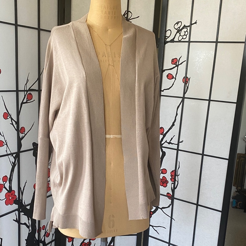 Chic Beige Women's Cardigan
